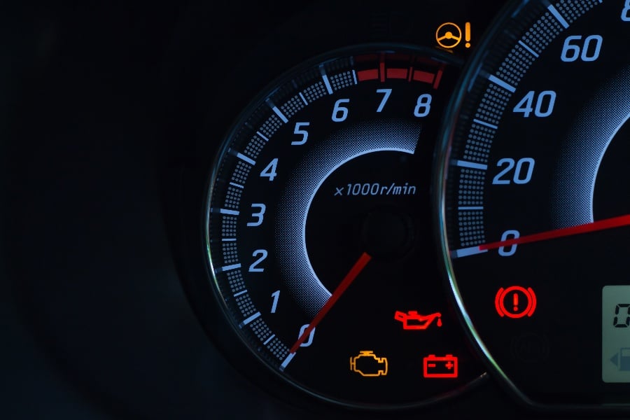 Do Not Ignore These 7 Dashboard Warning Lights – Barry's Auto Body